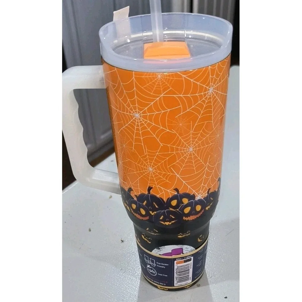 Buc-ees YOU PUT A SPELL ON ME 2025 Halloween GLOW IN DARK 40oz Yukon Tumbler NWT